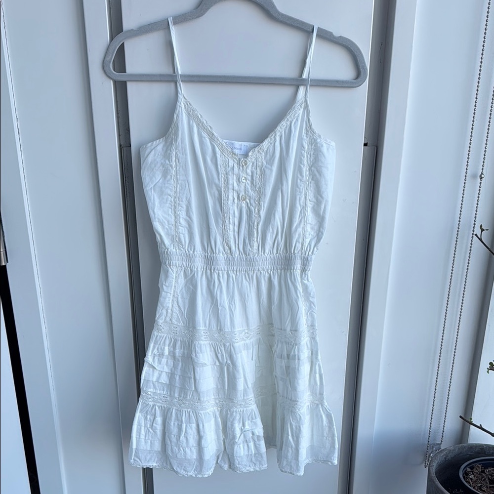Aritzia’s Little Moon White Summer Dress